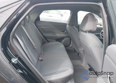 2022 Hyundai Elantra Sel z USA, uszkodzony, nr VIN 5NPLM4AG3NH061308